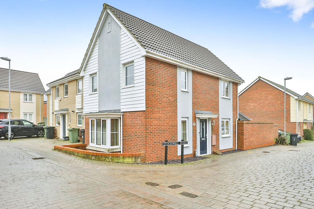 3 bedroom end of terrace house for sale in Stockwell Road, Costessey