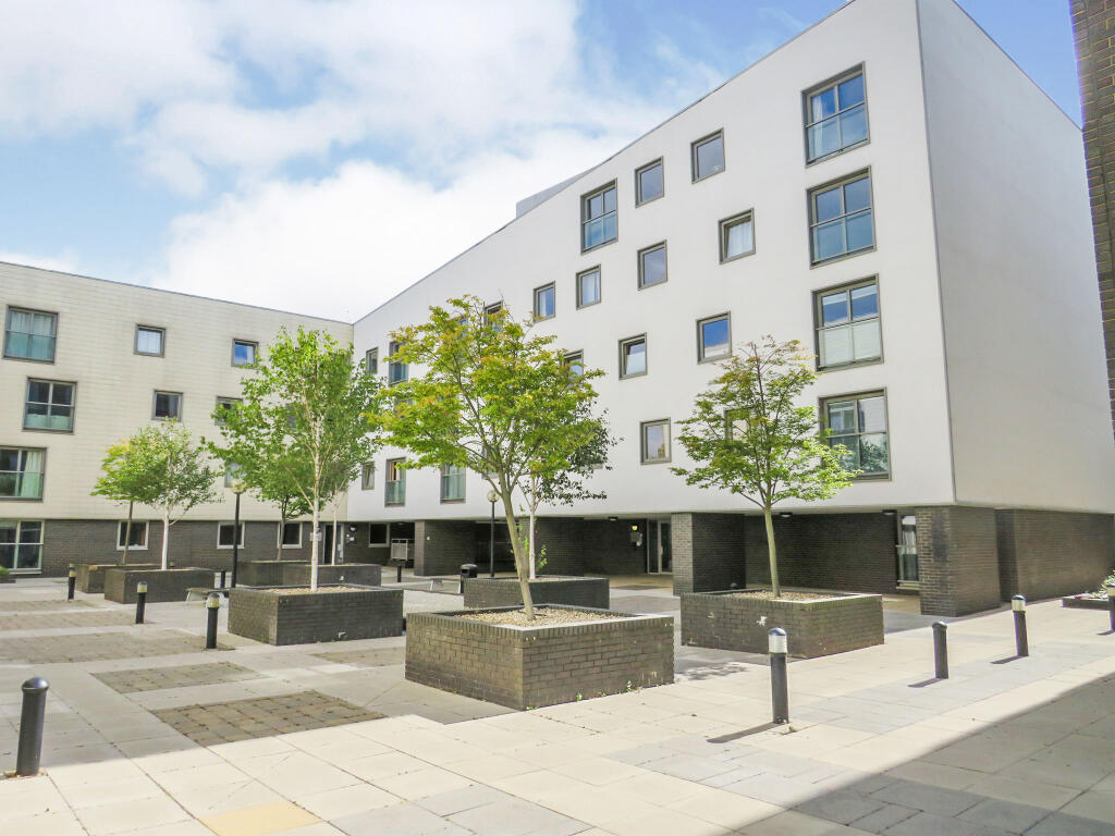 Main image of property: Maidstone Road, Norwich