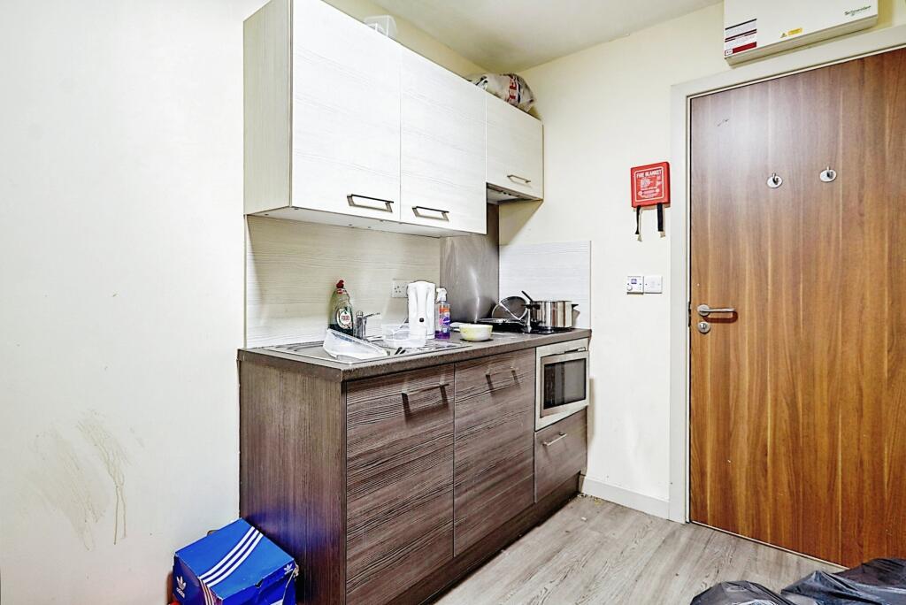 Studio flat for sale in Hounds Gate, Nottingham, NG1