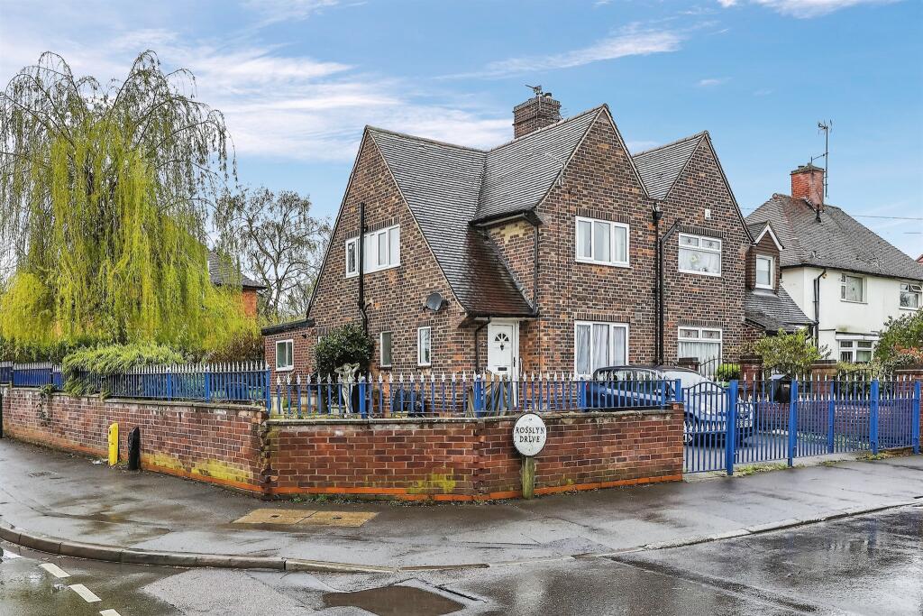 3 bedroom semidetached house for sale in Rosslyn Drive, Nottingham, NG8