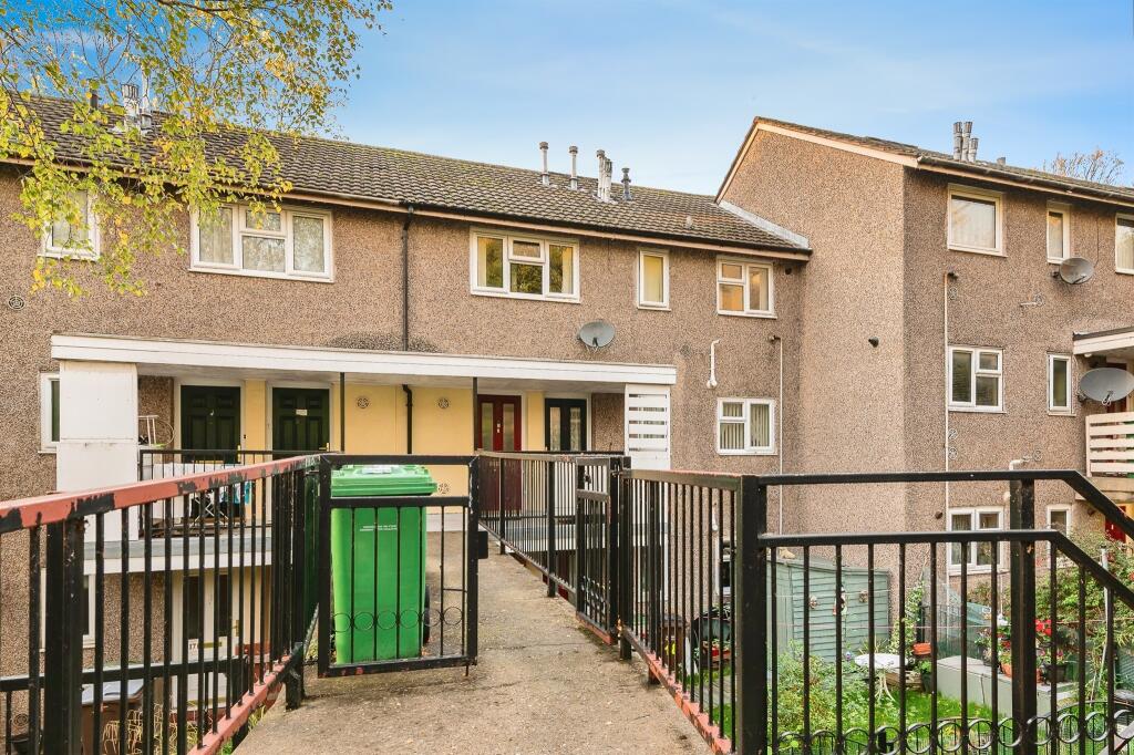 Main image of property: Woodlane Gardens, Nottingham