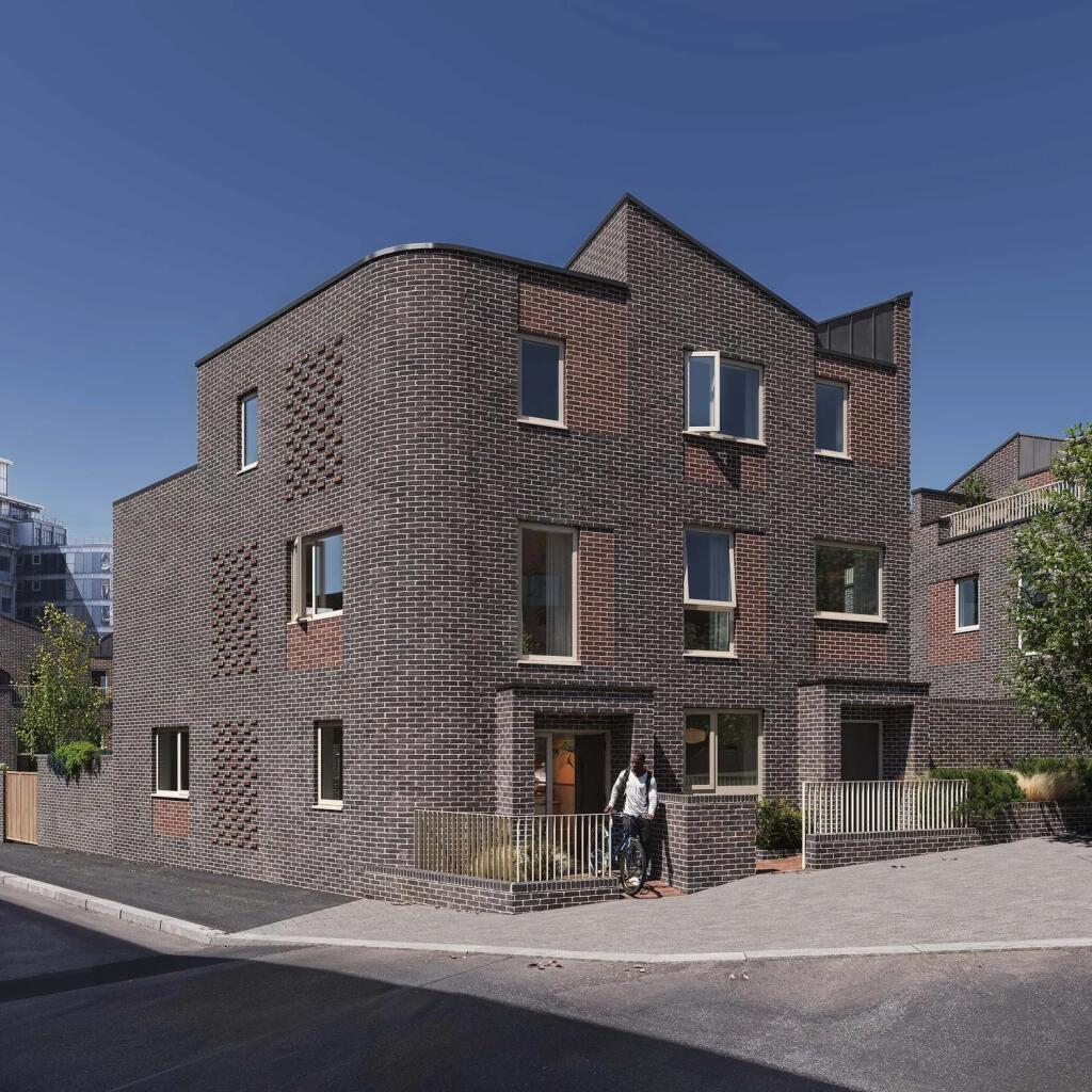 Main image of property: Bedford Row, Nottingham