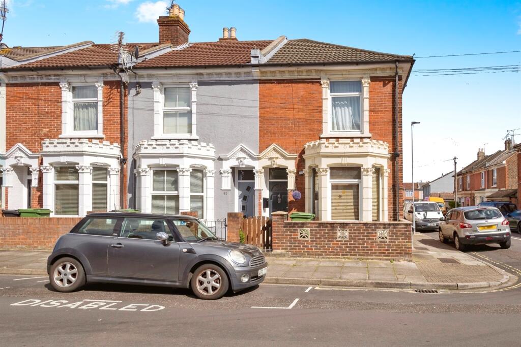 3 bedroom end of terrace house for sale in Percival Road, Portsmouth, PO2
