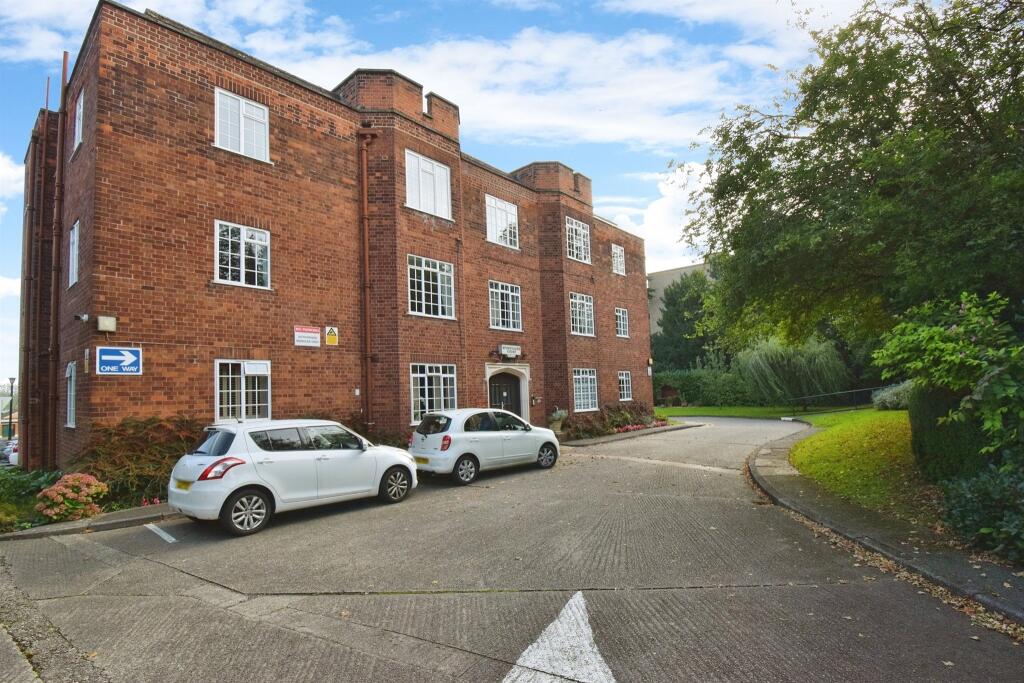 Main image of property: Stoneygate Court, Leicester