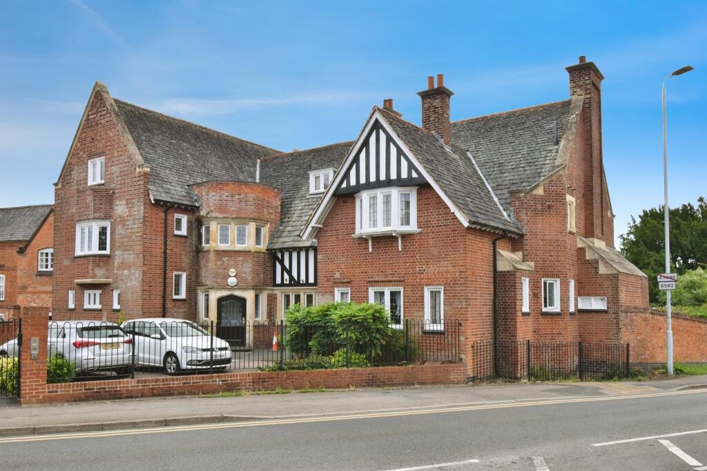 Main image of property: Honeywell Close, Oadby, Leicester