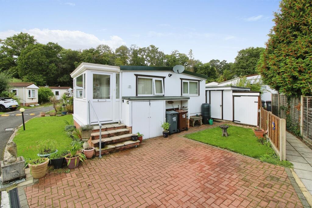 Main image of property: Upper Toothill Road, Rownhams, Southampton