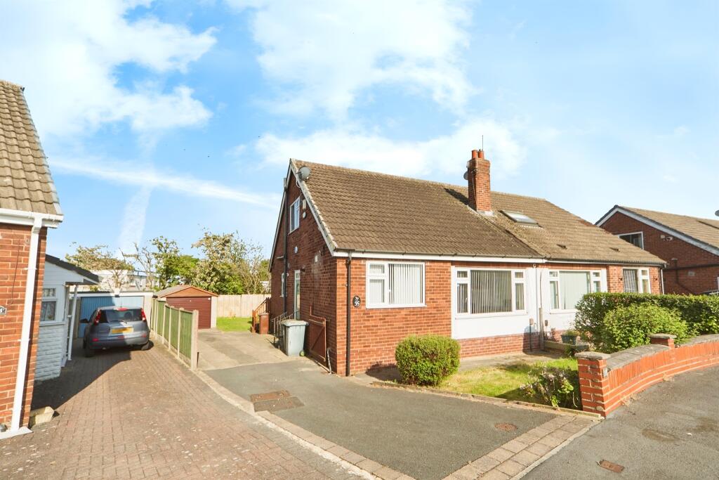 3 bedroom semi-detached house