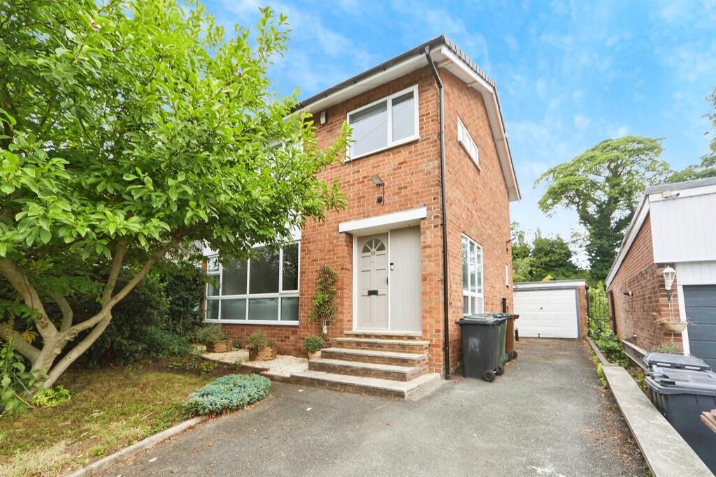 Main image of property: North Grove Rise, Leeds