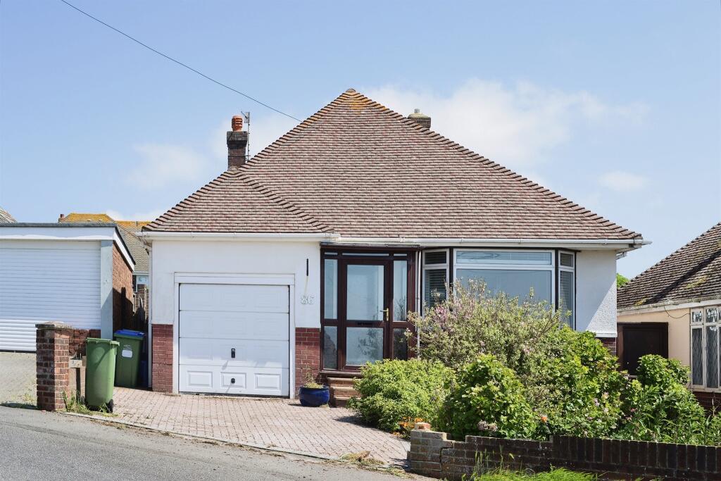 2 bedroom detached bungalow for sale in Longridge Avenue, Saltdean