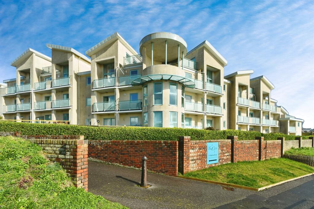 2 bedroom apartment for sale in Marine Drive, Rottingdean, Brighton, BN2