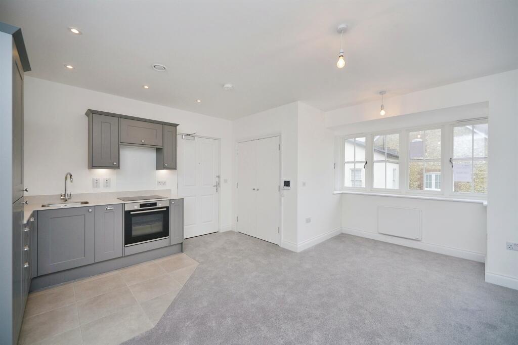 2 bedroom apartment for sale in Nicholson Place, Rottingdean, Brighton, BN2