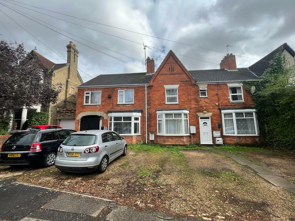 7 bedroom semi-detached house for sale in Eastfield Road, Peterborough, PE1