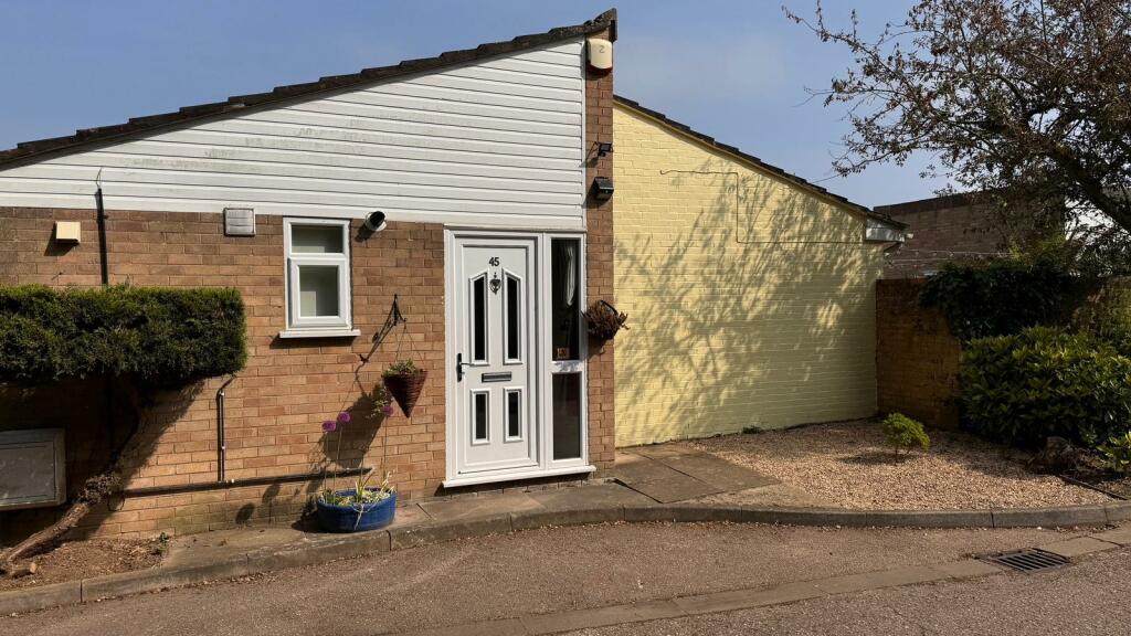 2 bedroom terraced bungalow for sale in Bardney, Orton Goldhay, Peterborough, PE2