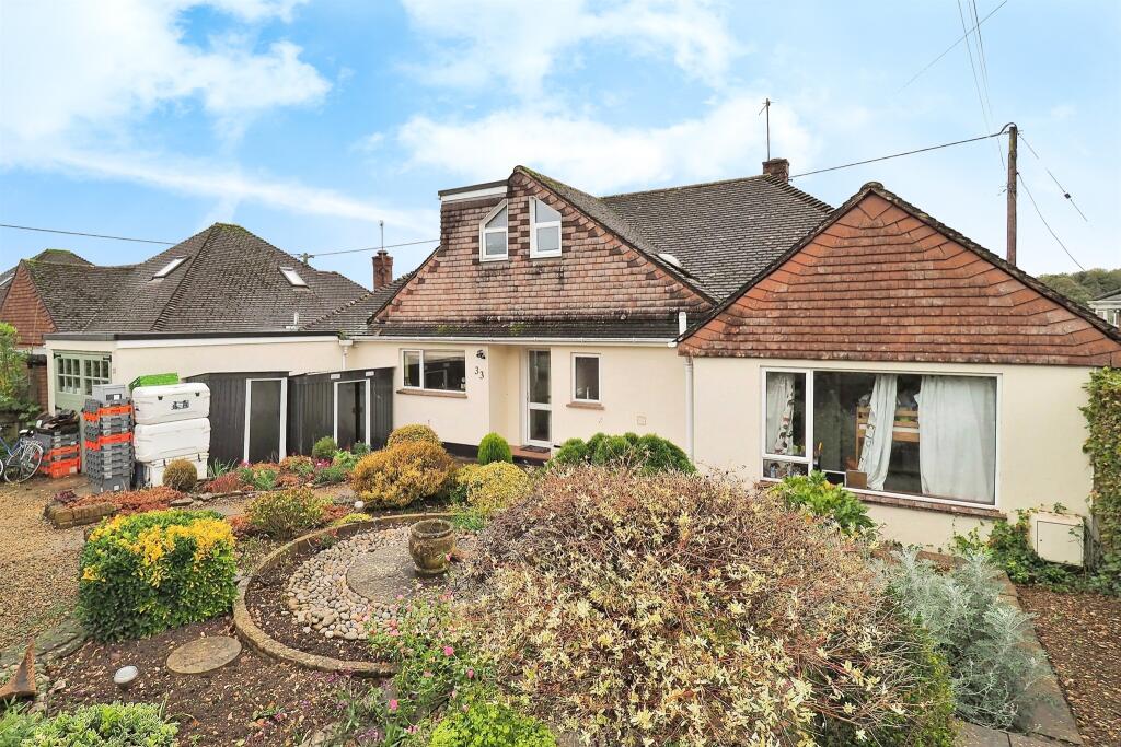 5 bedroom detached house for sale in Potters Way, Laverstock, SALISBURY