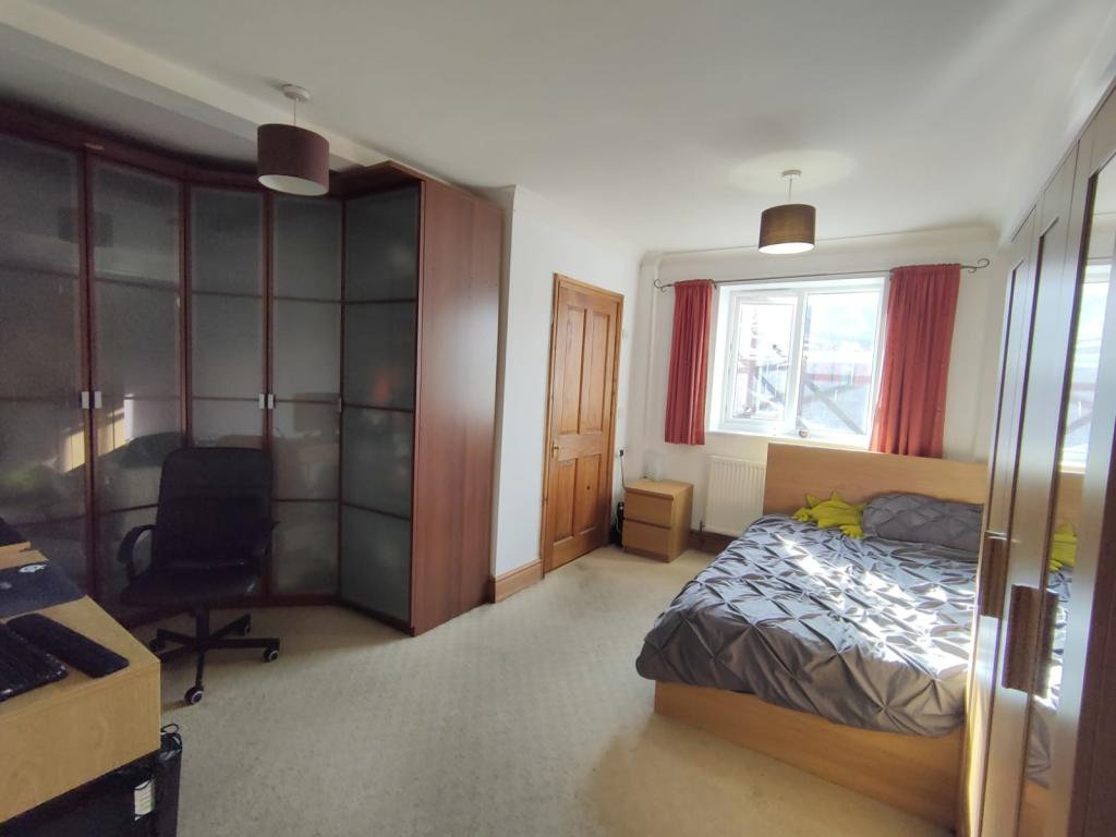 2 bedroom apartment for sale in Barnsley Road, South Elmsall