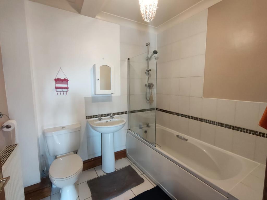 2 bedroom apartment for sale in Barnsley Road, South Elmsall