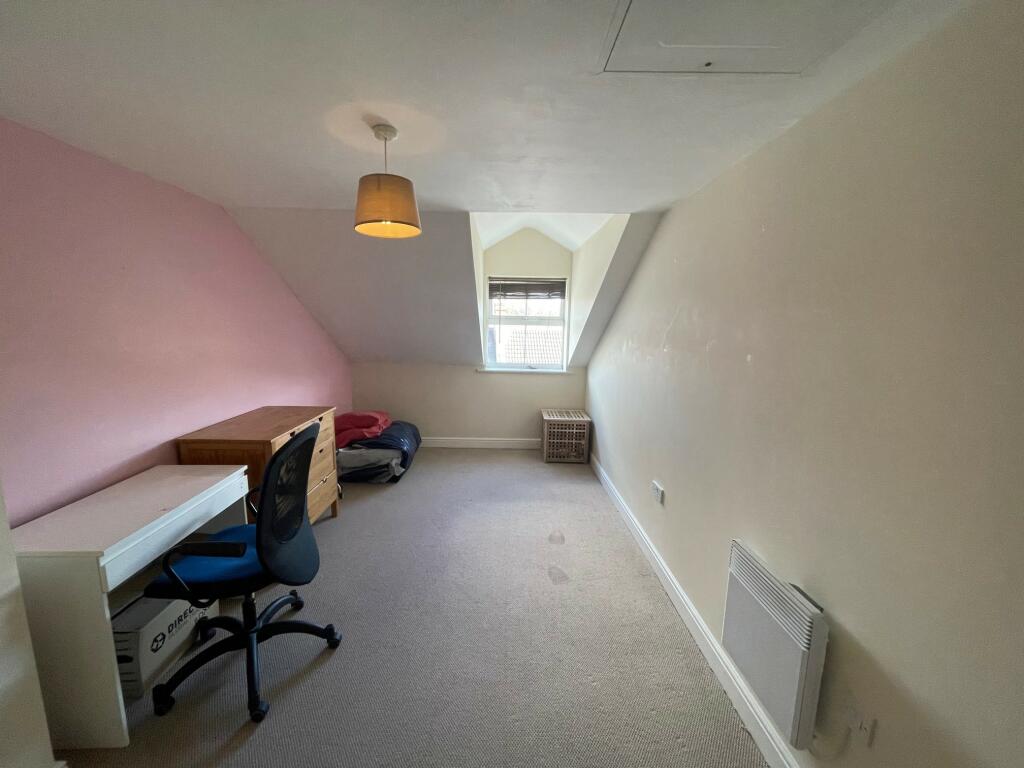 2 bedroom apartment for sale in Ashdown Court, Knottingley, WF11