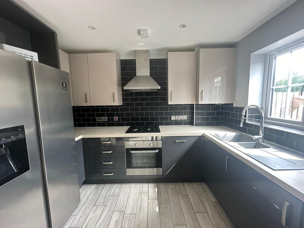 3 bedroom detached house for sale in Orchid Drive, South Elmsall