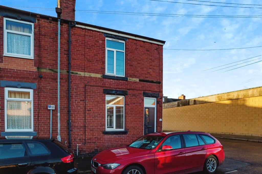 2 bedroom end of terrace house for sale in Ivy Terrace, South Elmsall