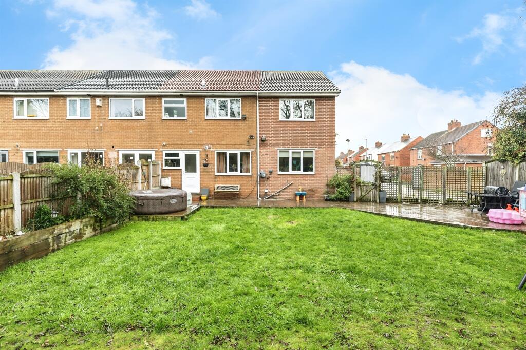 Main image of property: Elmsdale Close, South Elmsall, Pontefract