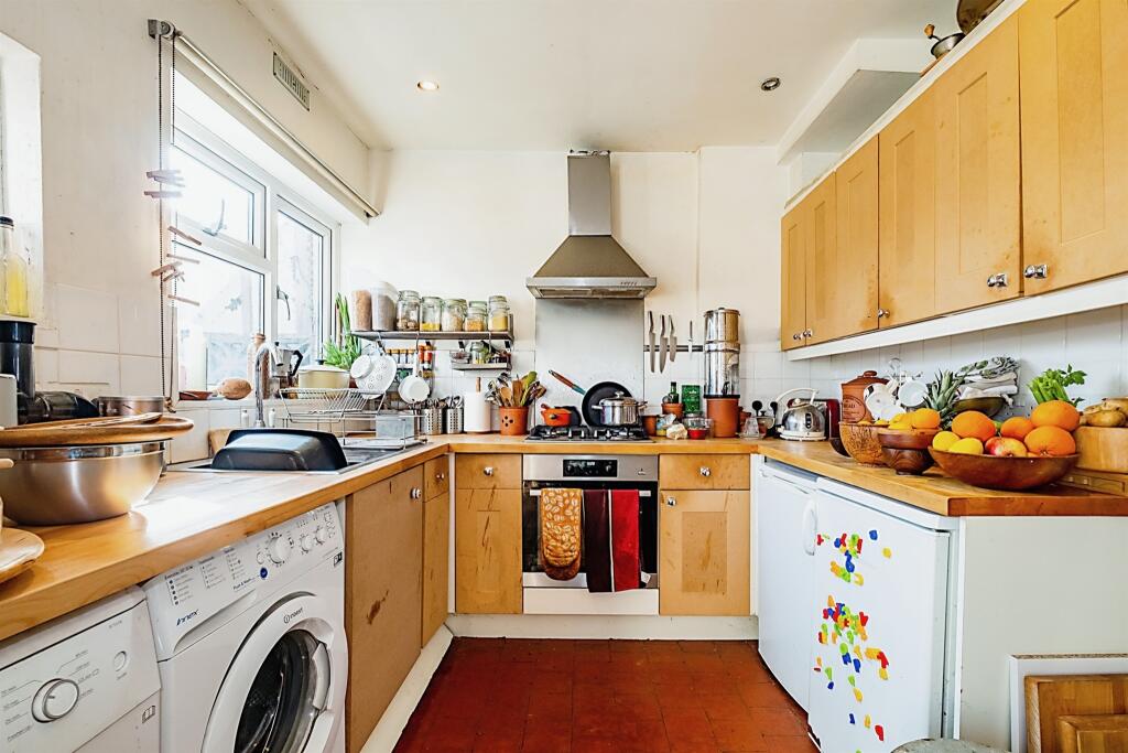 3 bedroom terraced house for sale in Eastern Avenue, ShorehamBySea, BN43