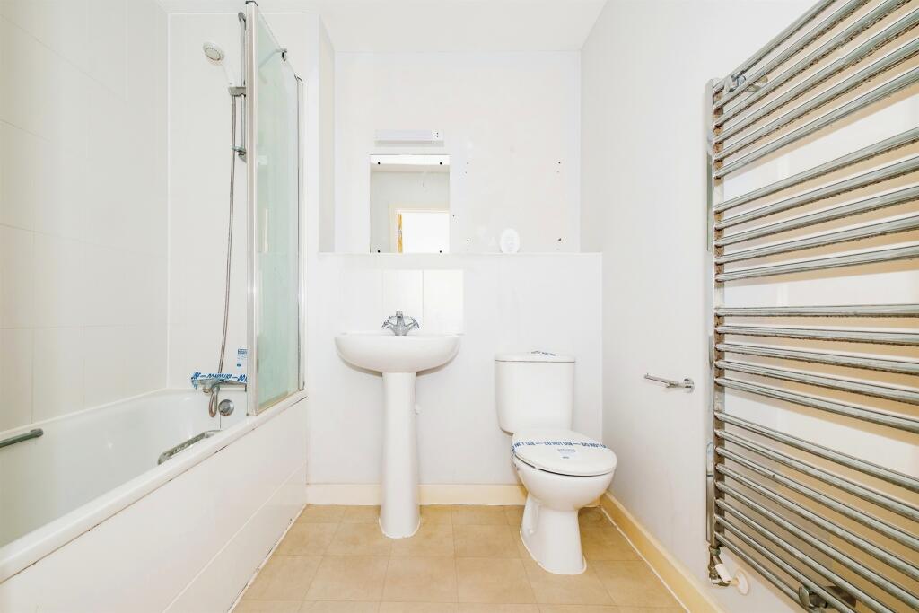 Additional property image - Amber Close, Shoreham-By-Sea