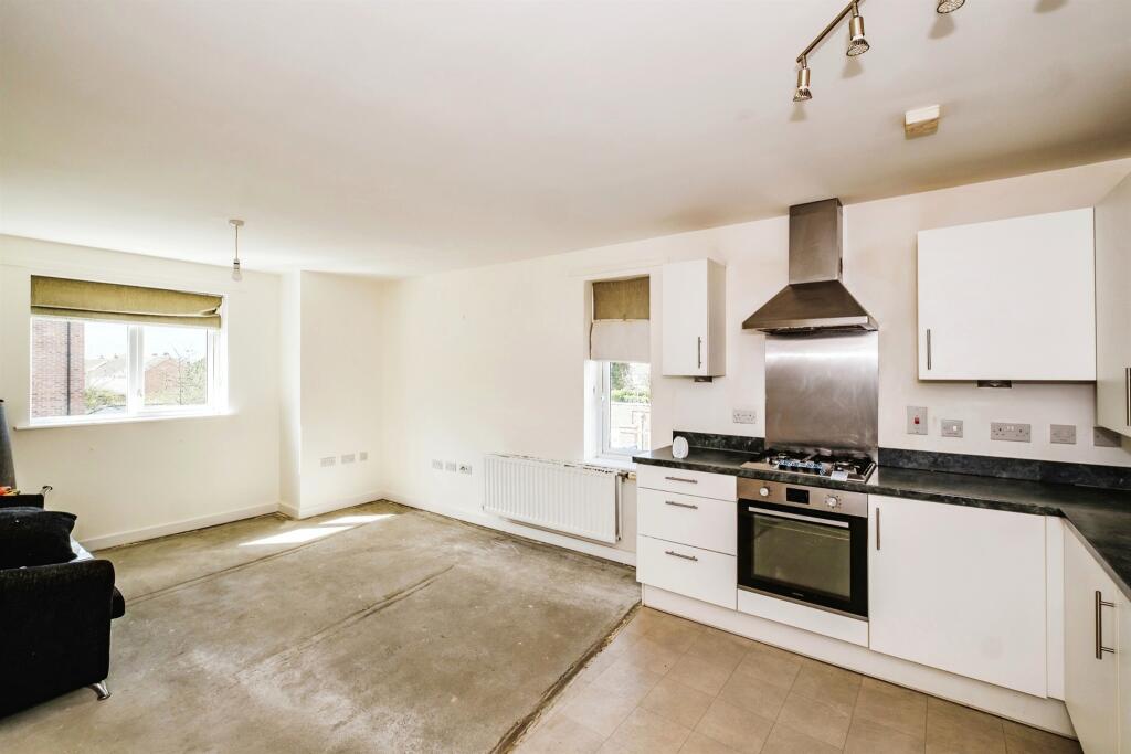 Additional property image - Amber Close, Shoreham-By-Sea