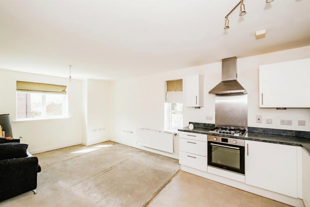 Additional property image - Amber Close, Shoreham-By-Sea