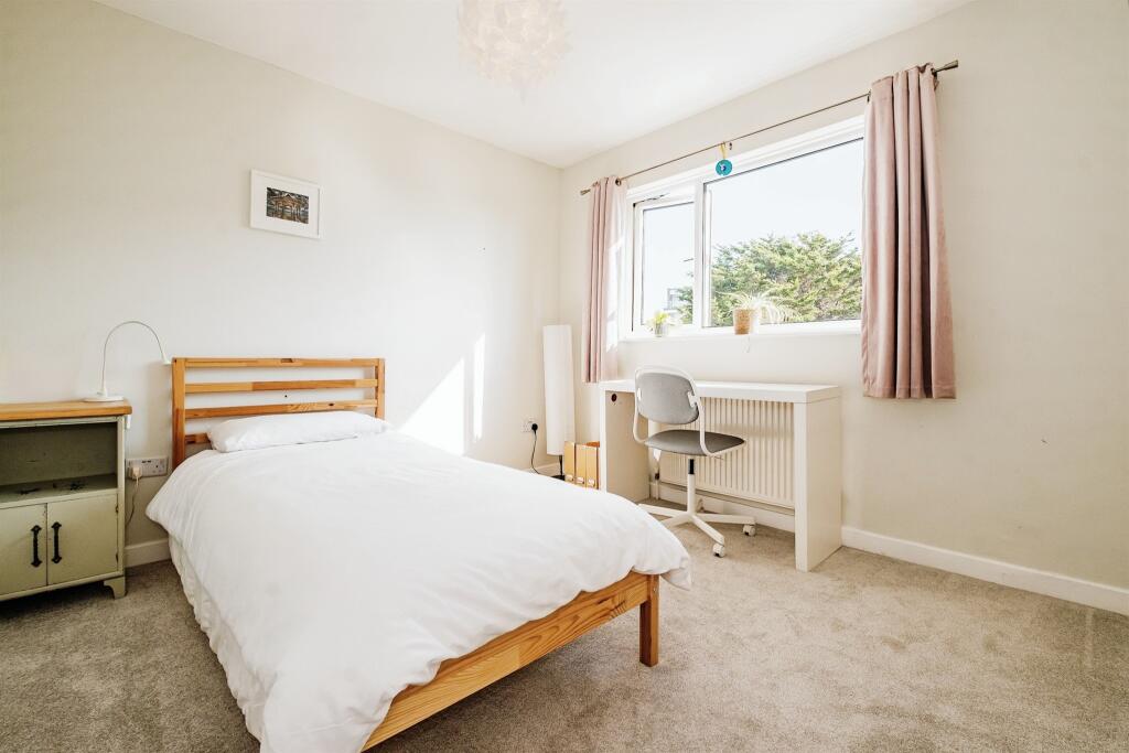 Additional property image - Flag Square, Shoreham-By-Sea