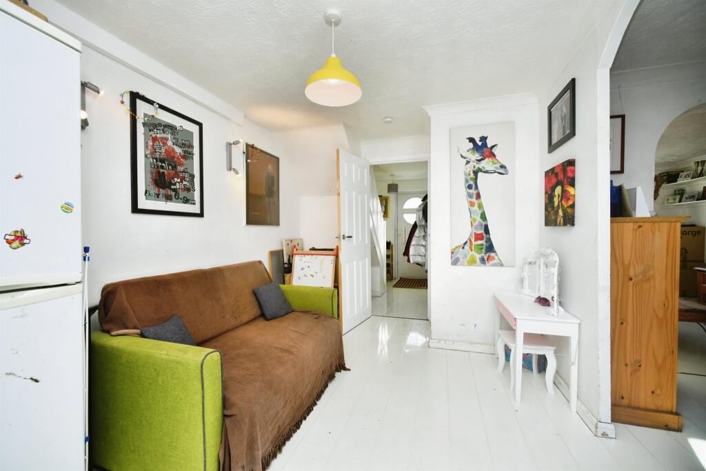 Additional property image - Whitelot Close, Southwick, BRIGHTON