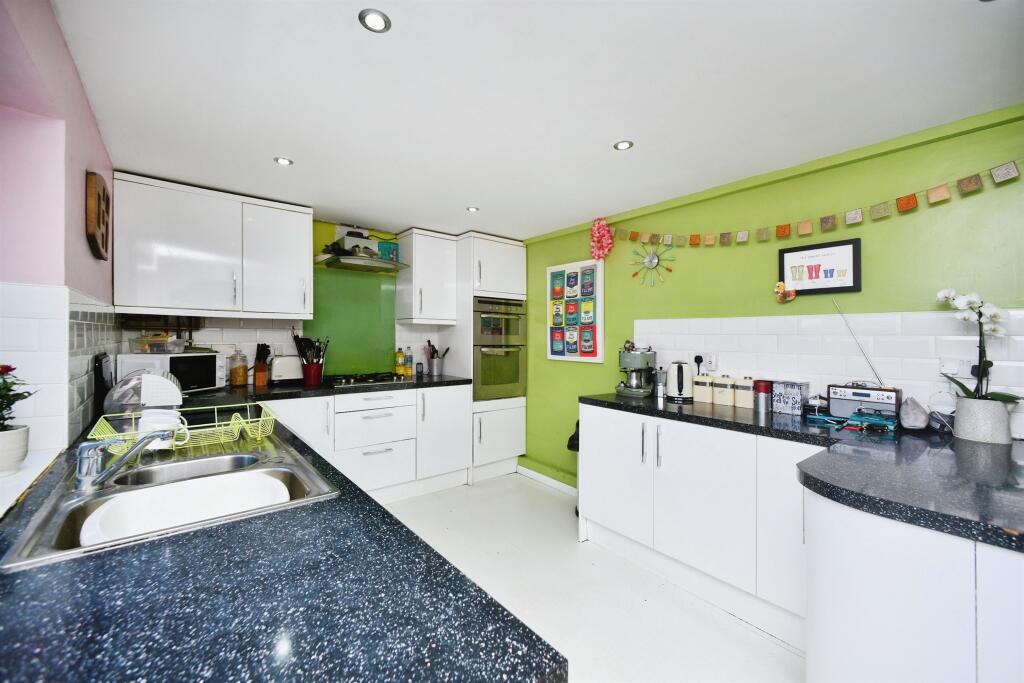Additional property image - Whitelot Close, Southwick, BRIGHTON