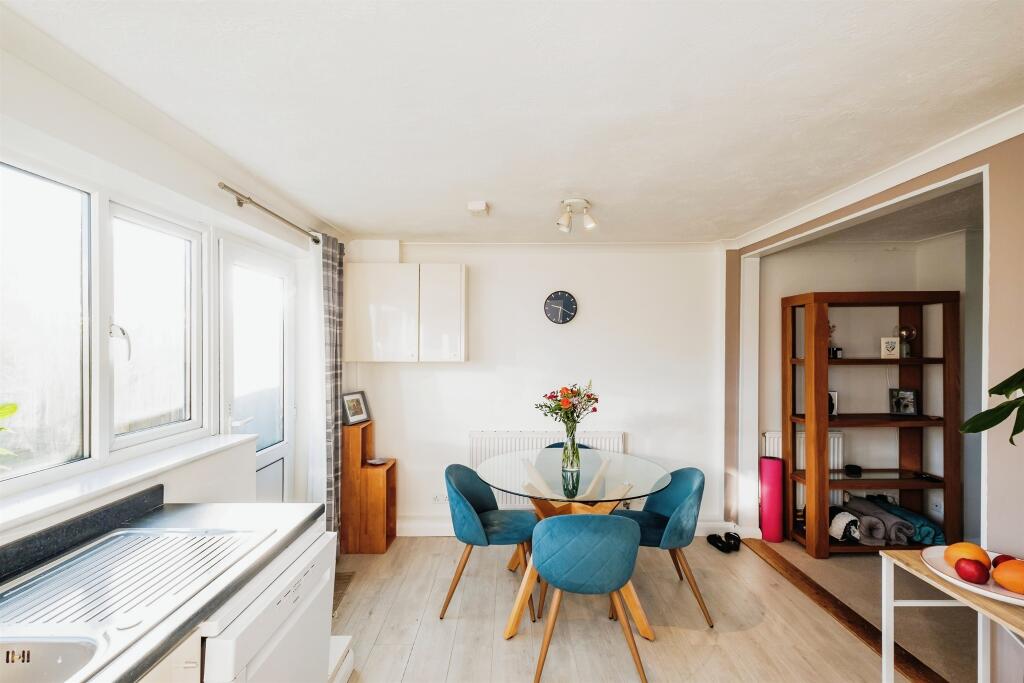 Additional property image - Downsway, Shoreham-By-Sea