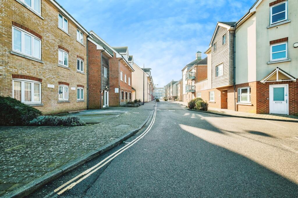 Additional property image - Ropetackle, Shoreham-By-Sea