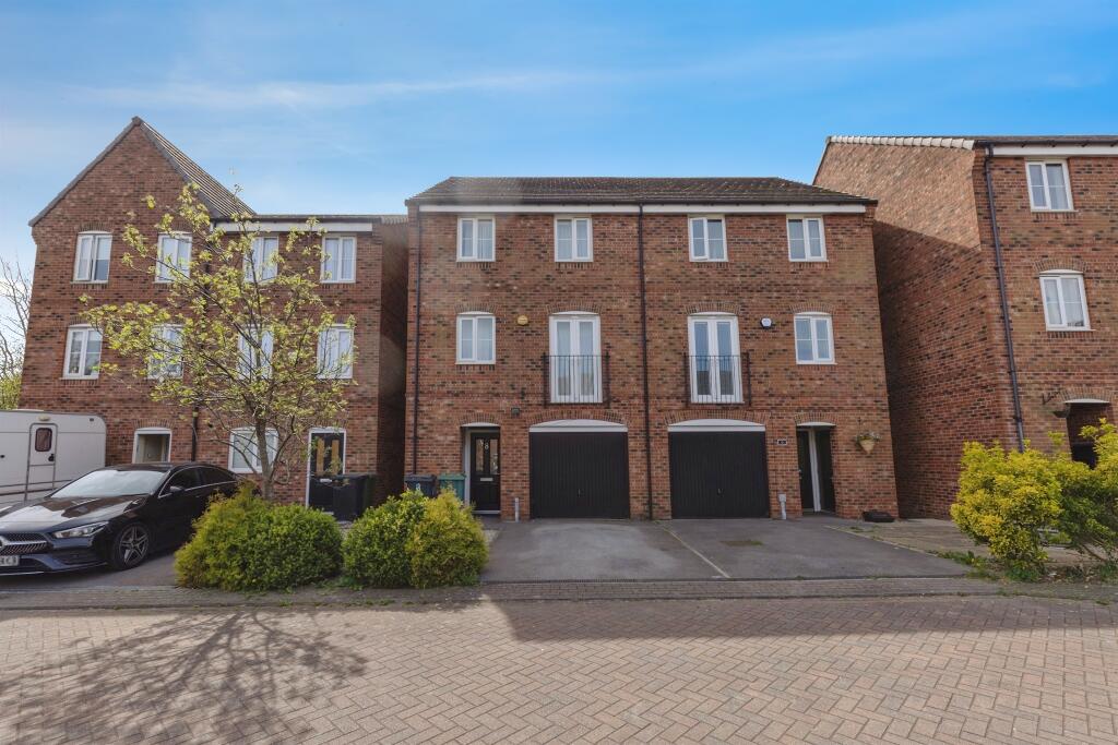 Main image of property: Hutton Close, Thornbury, Bradford