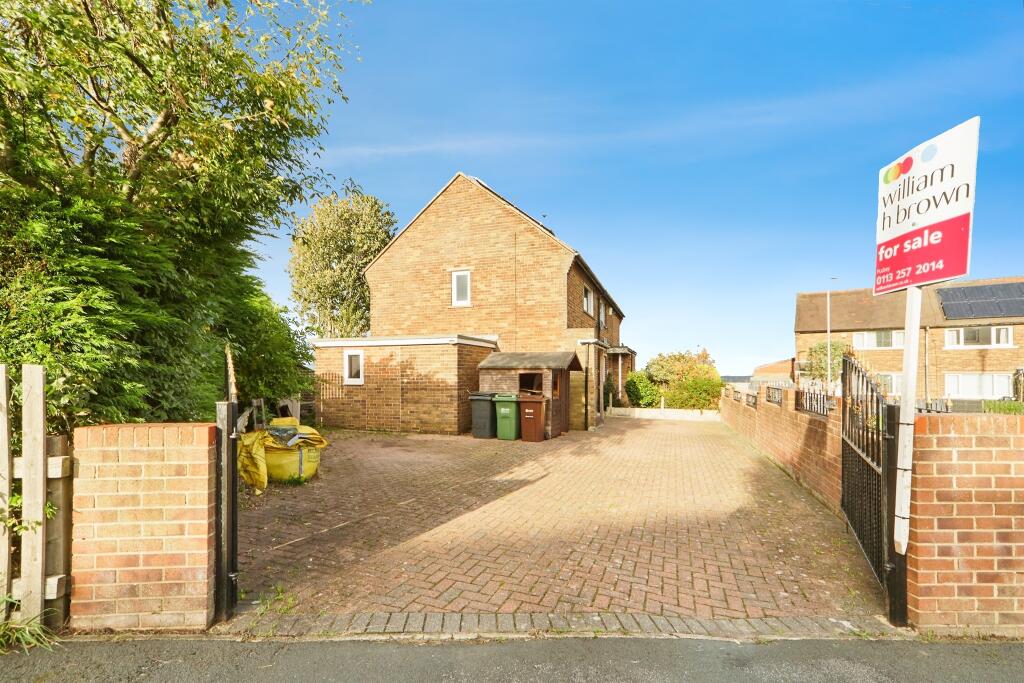 Main image of property: Owlcotes Gardens, PUDSEY