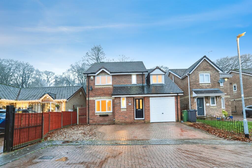 Main image of property: Maple Croft, New Farnley, Leeds