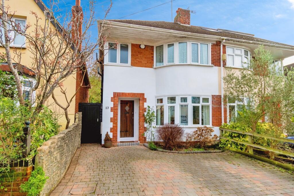 3 bedroom semi-detached house for sale in Hilldown Road, Southampton, SO17