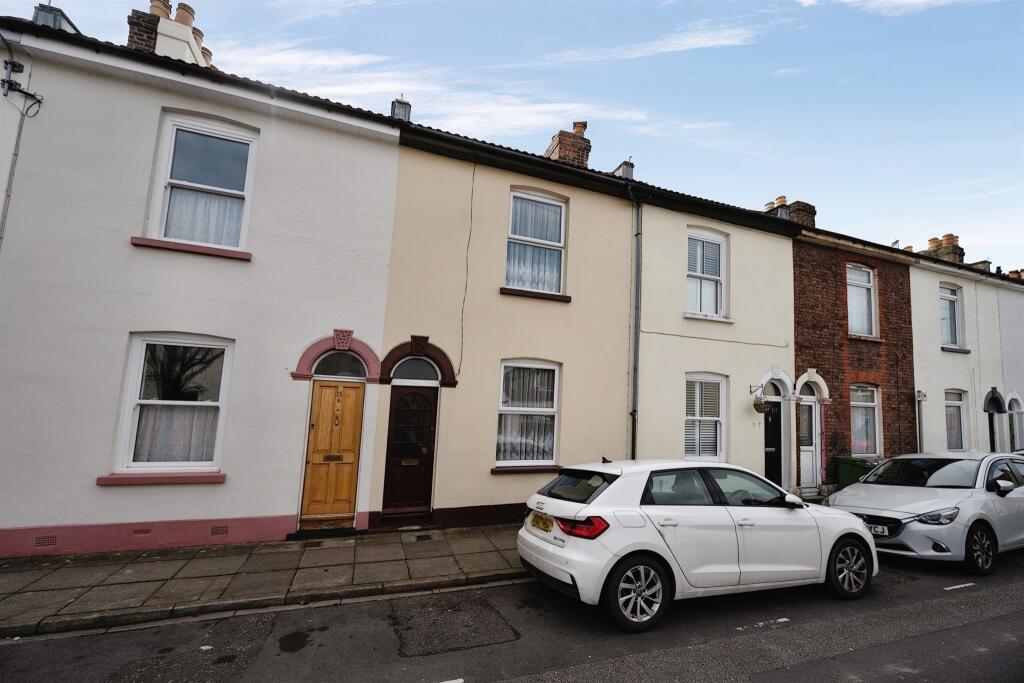 3 bedroom terraced house for sale in Addison Road, Southsea, PO4