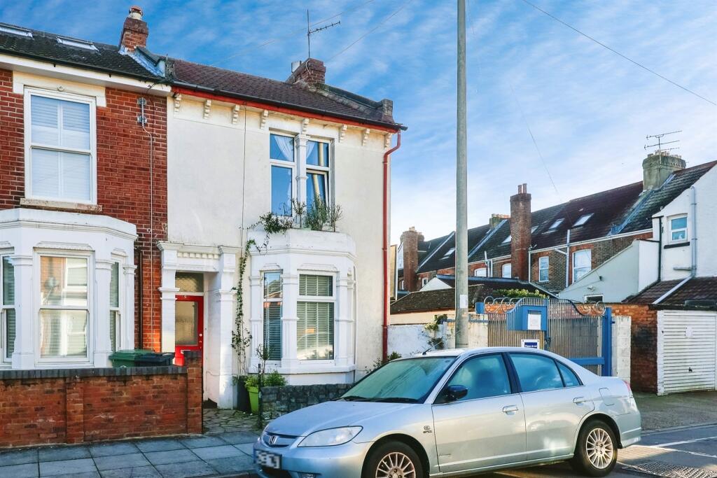 3 bedroom end of terrace house for sale in Ruskin Road, Southsea, PO4