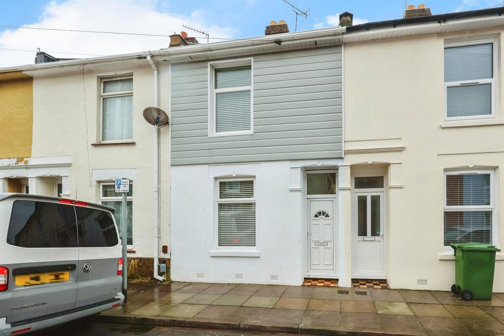 2 bedroom terraced house for sale in Middlesex Road, Southsea, PO4
