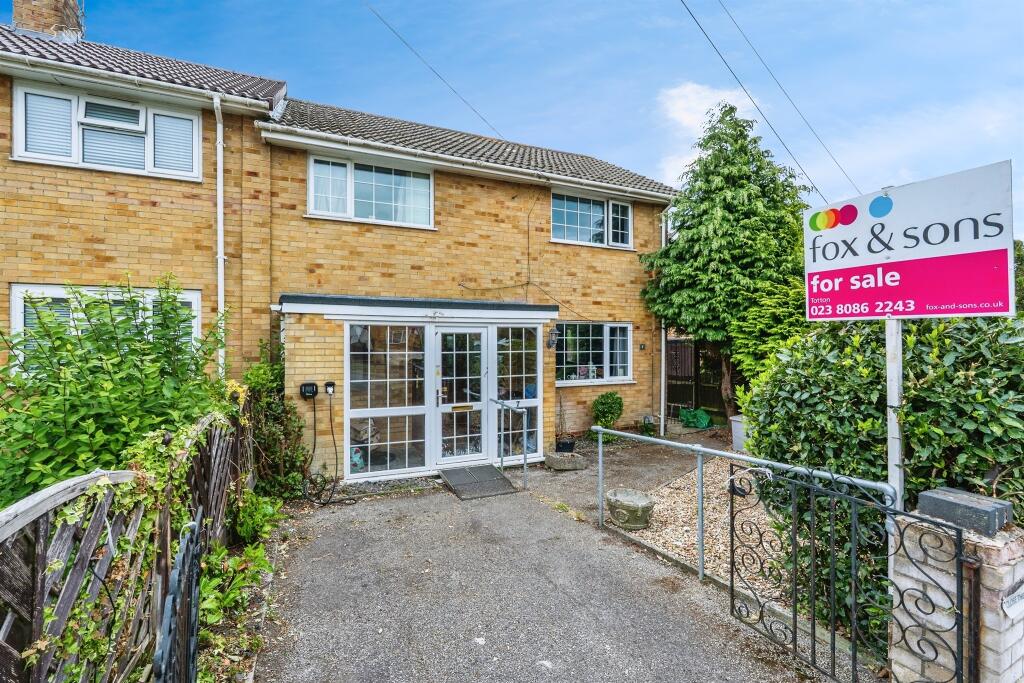 Main image of property: Meadow Close, Totton, Southampton