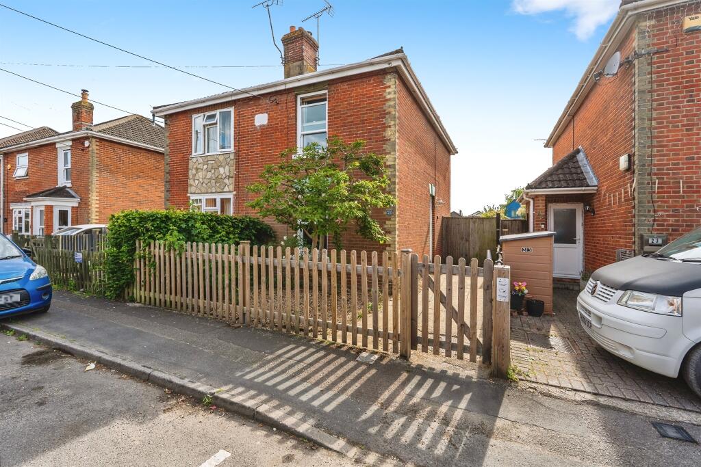 Main image of property: Fishers Road, Totton, SOUTHAMPTON