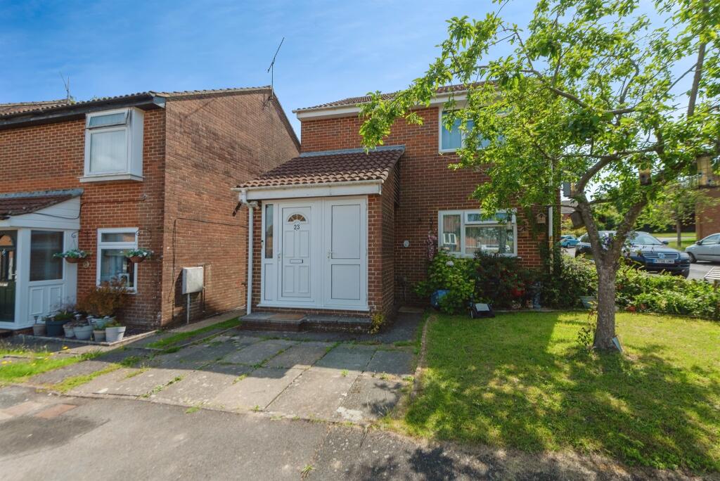 Main image of property: Meon Close, Clanfield, Waterlooville