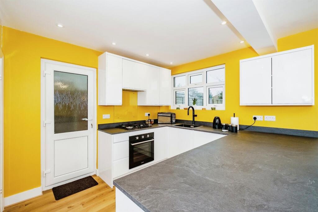 Additional property image - Pelham Road, Worthing