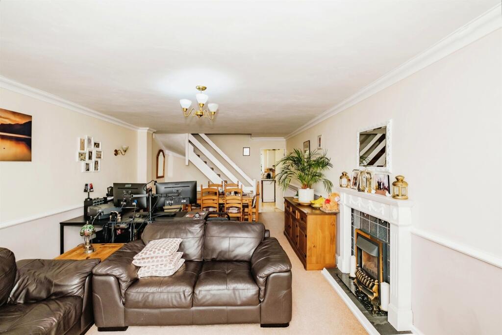 Additional property image - Timberleys, LITTLEHAMPTON