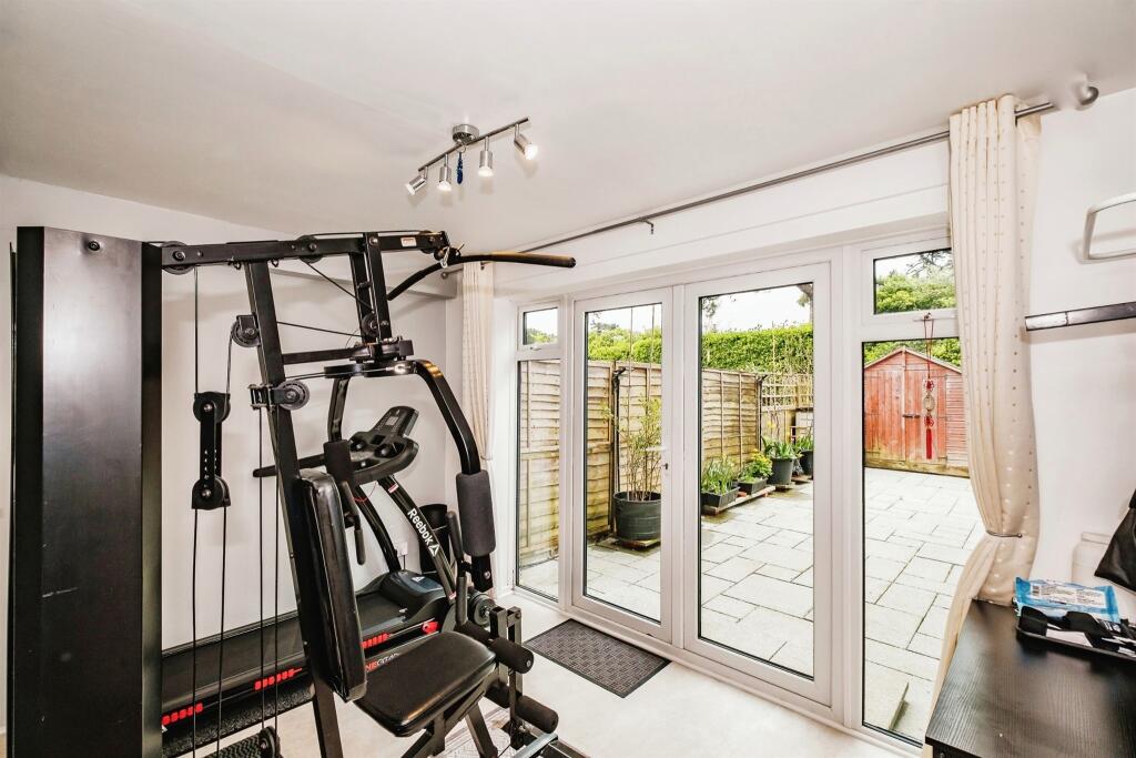 Additional property image - Timberleys, LITTLEHAMPTON