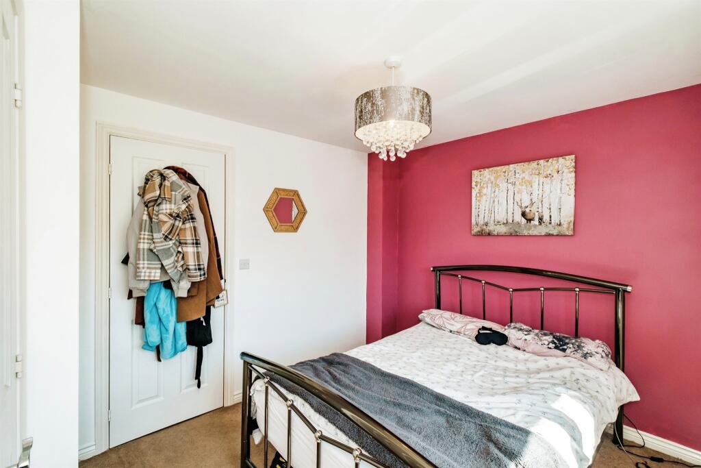Additional property image - Gratwicke Drive, Wick, Littlehampton