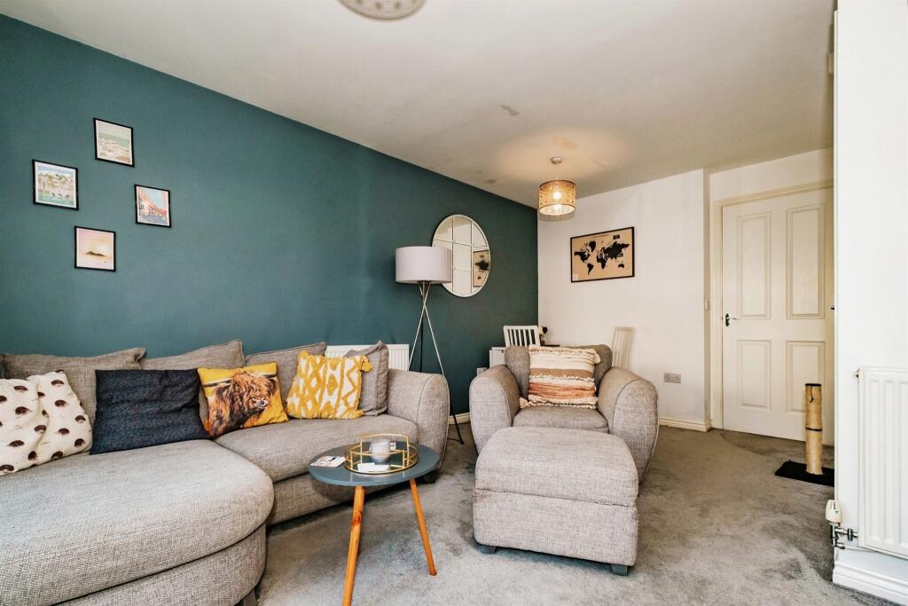 Additional property image - Gratwicke Drive, Wick, Littlehampton