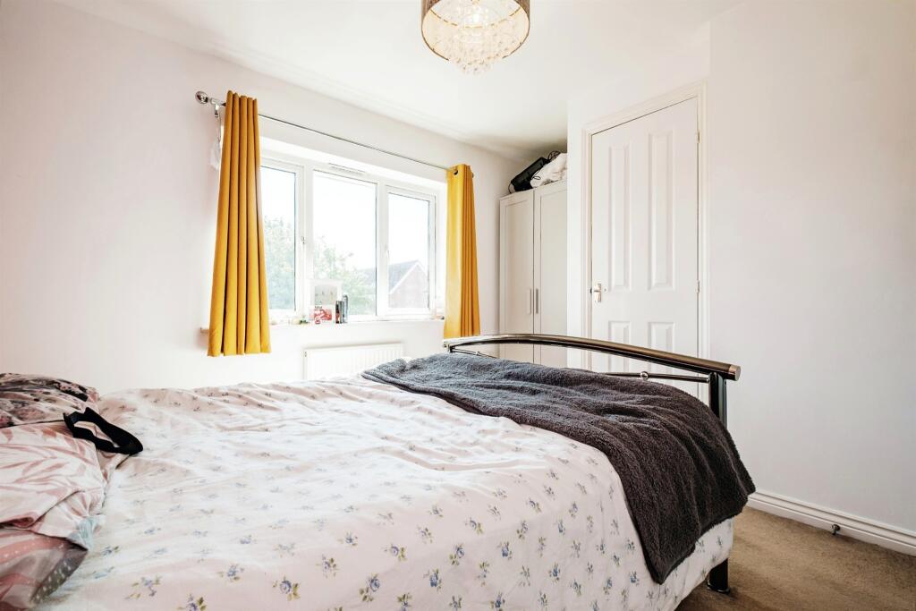 Additional property image - Gratwicke Drive, Wick, Littlehampton