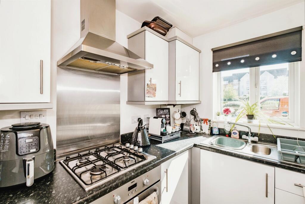 Additional property image - Gratwicke Drive, Wick, Littlehampton